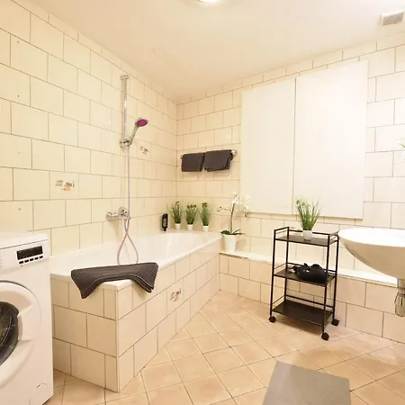 Daire Big Place In Center With Parking *