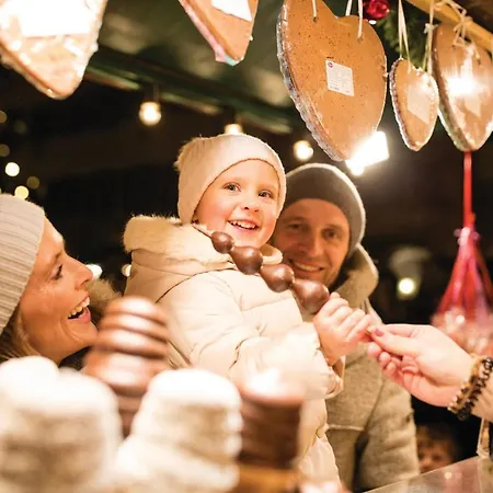 Big Place In Center With Parking *