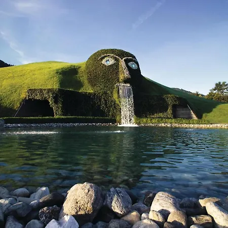 Big Place In Center With Parking Апартаменти