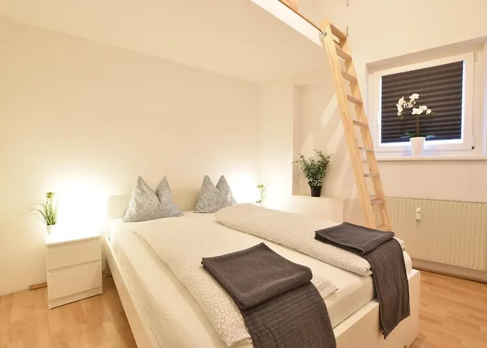 Big Place In Center With Parking Innsbruck