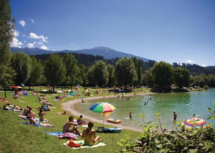 Big Place In Center With Parking *